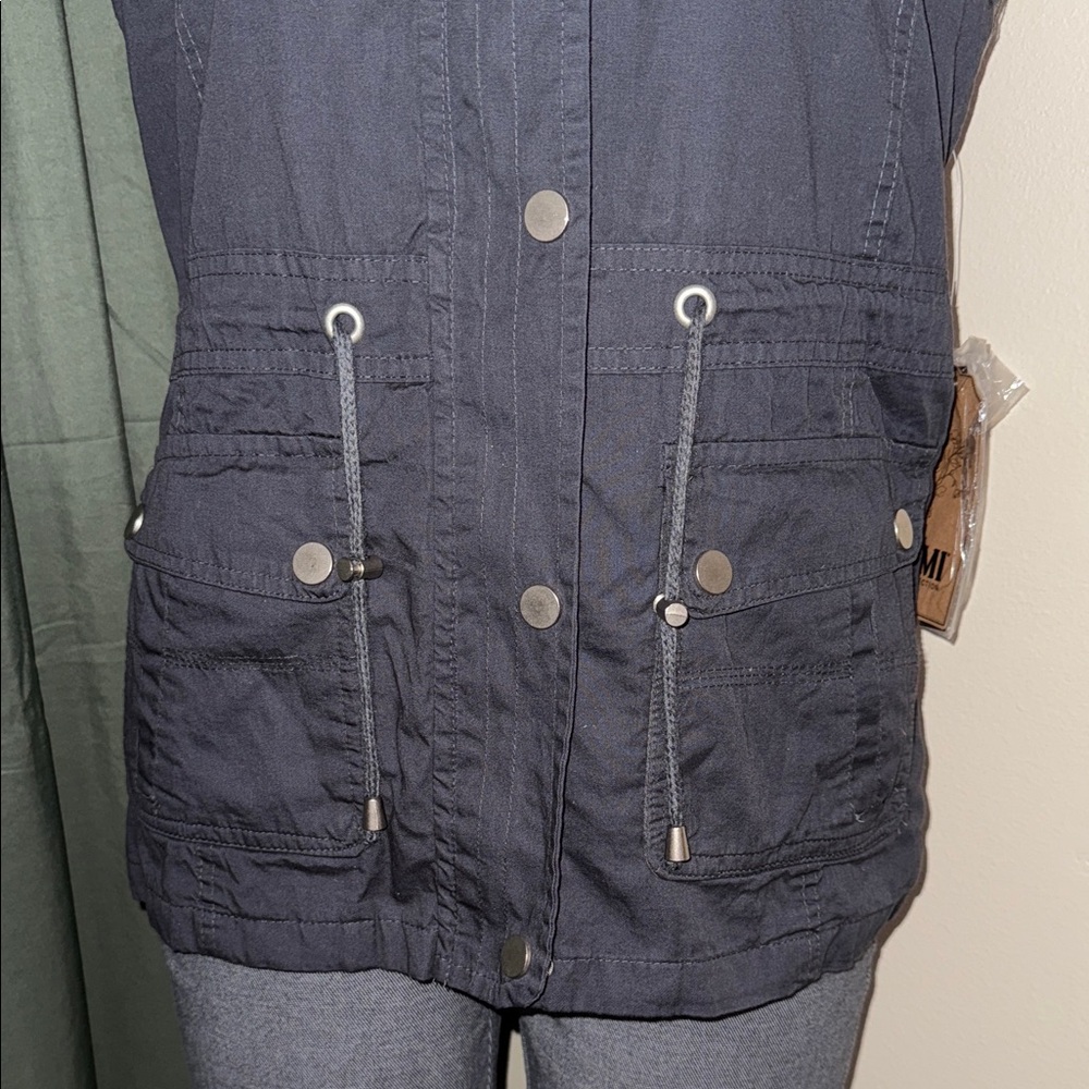 YMI Dark Gray Sleeveless Vest - Picture 3 of 8